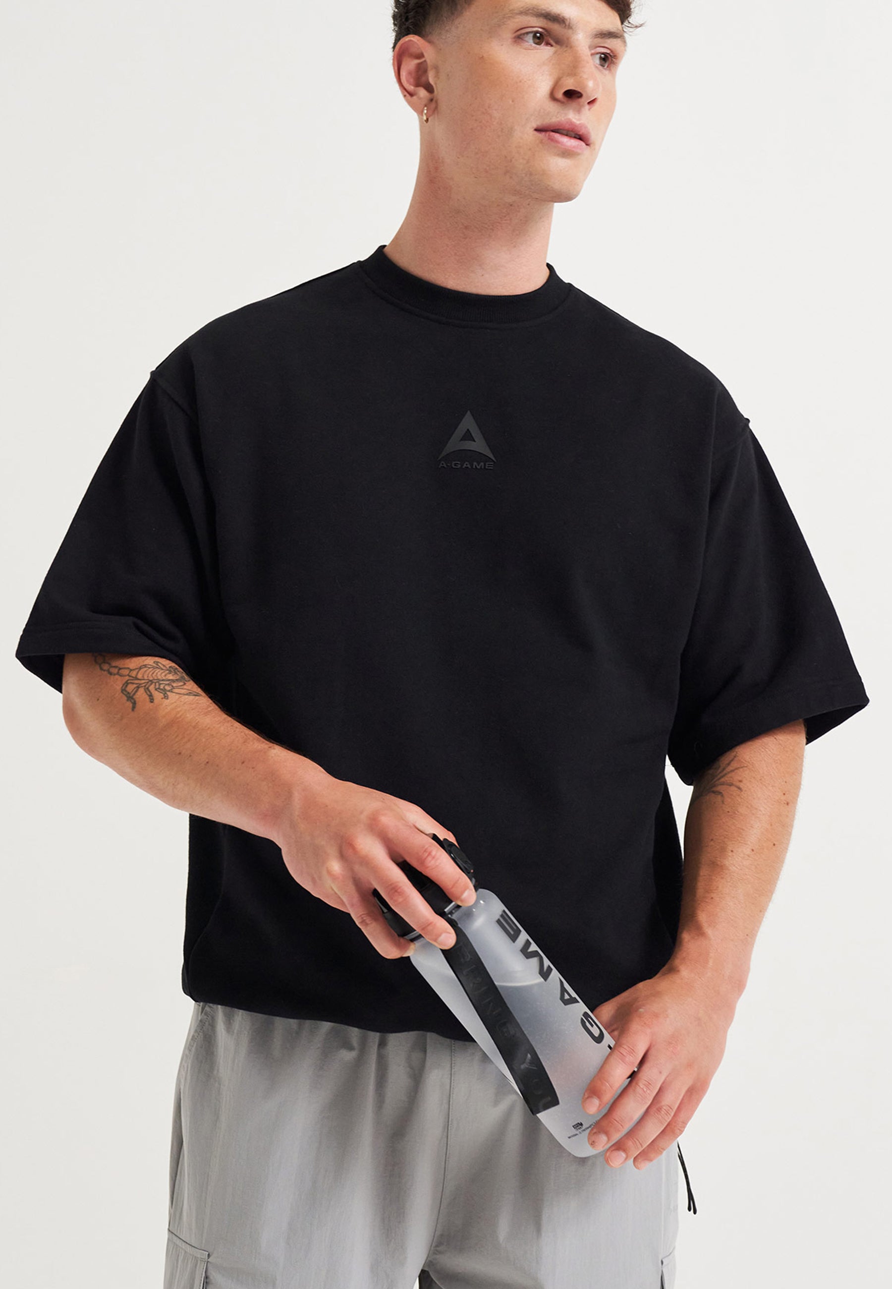 MENS A-GAME LOGO GRAPHIC SHORT SLEEVE SWEATSHIRT - BLACK