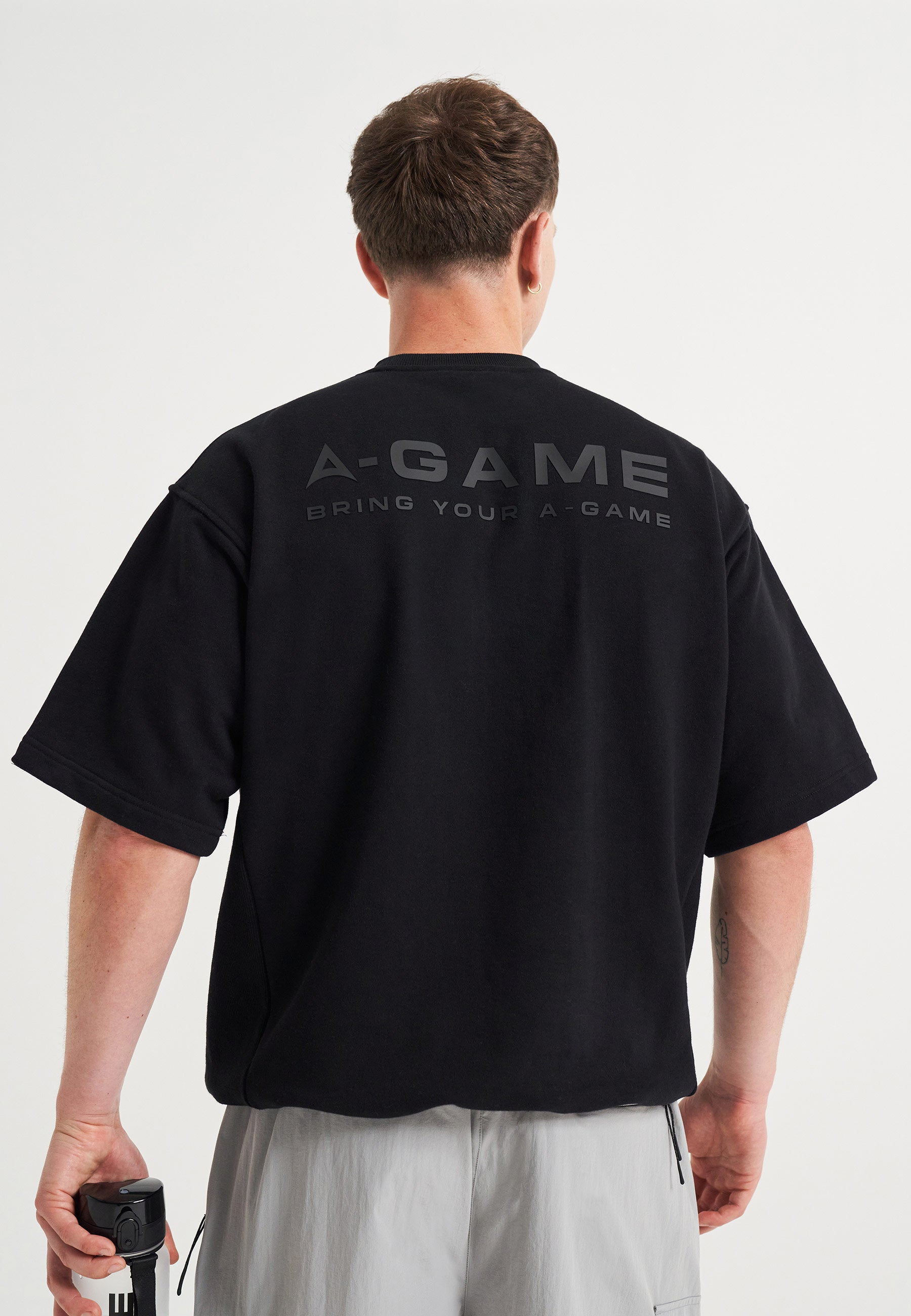 MENS A-GAME LOGO GRAPHIC SHORT SLEEVE SWEATSHIRT - BLACK