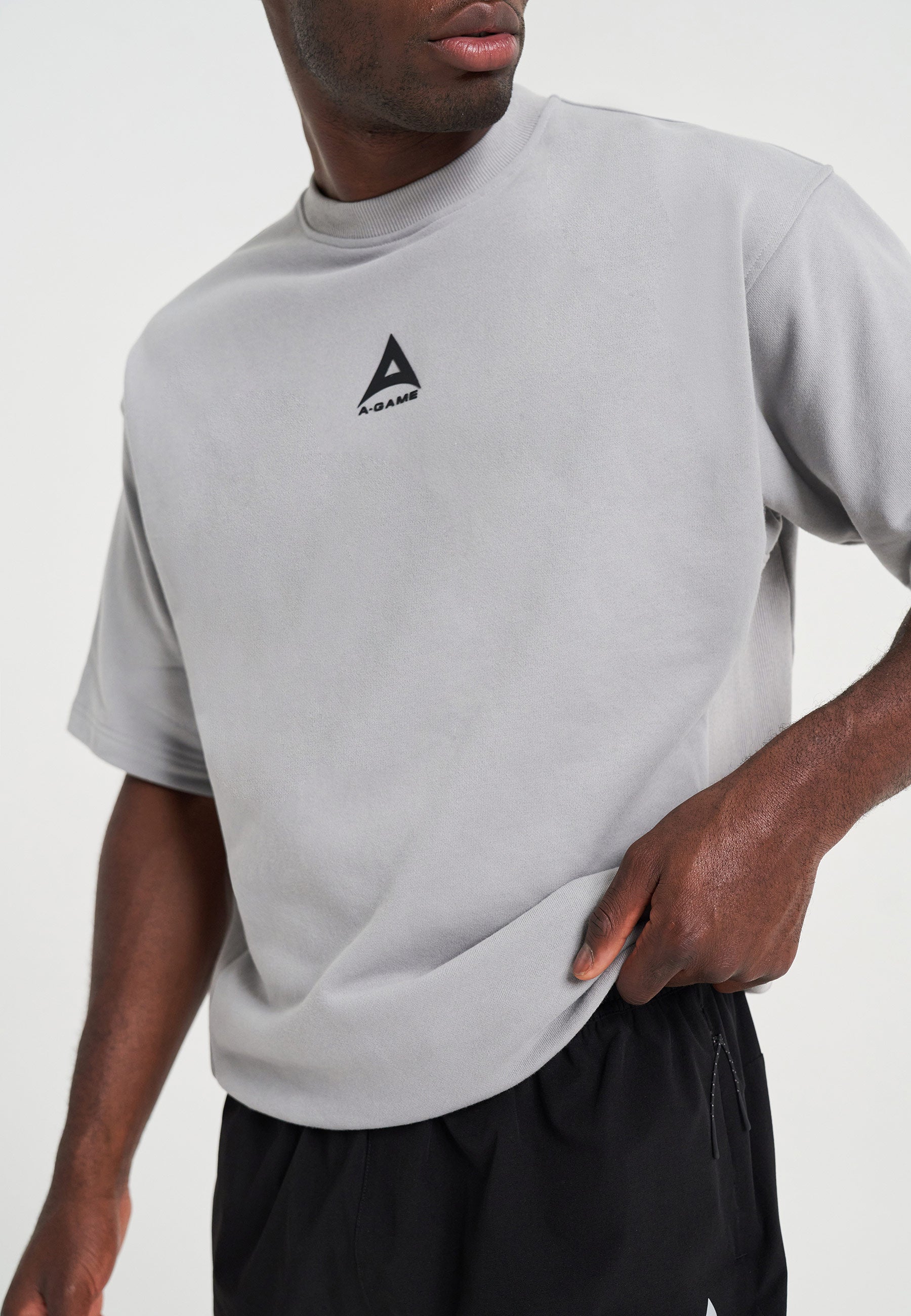 MENS A-GAME LOGO GRAPHIC SHORT SLEEVE SWEATSHIRT - STEEL GREY