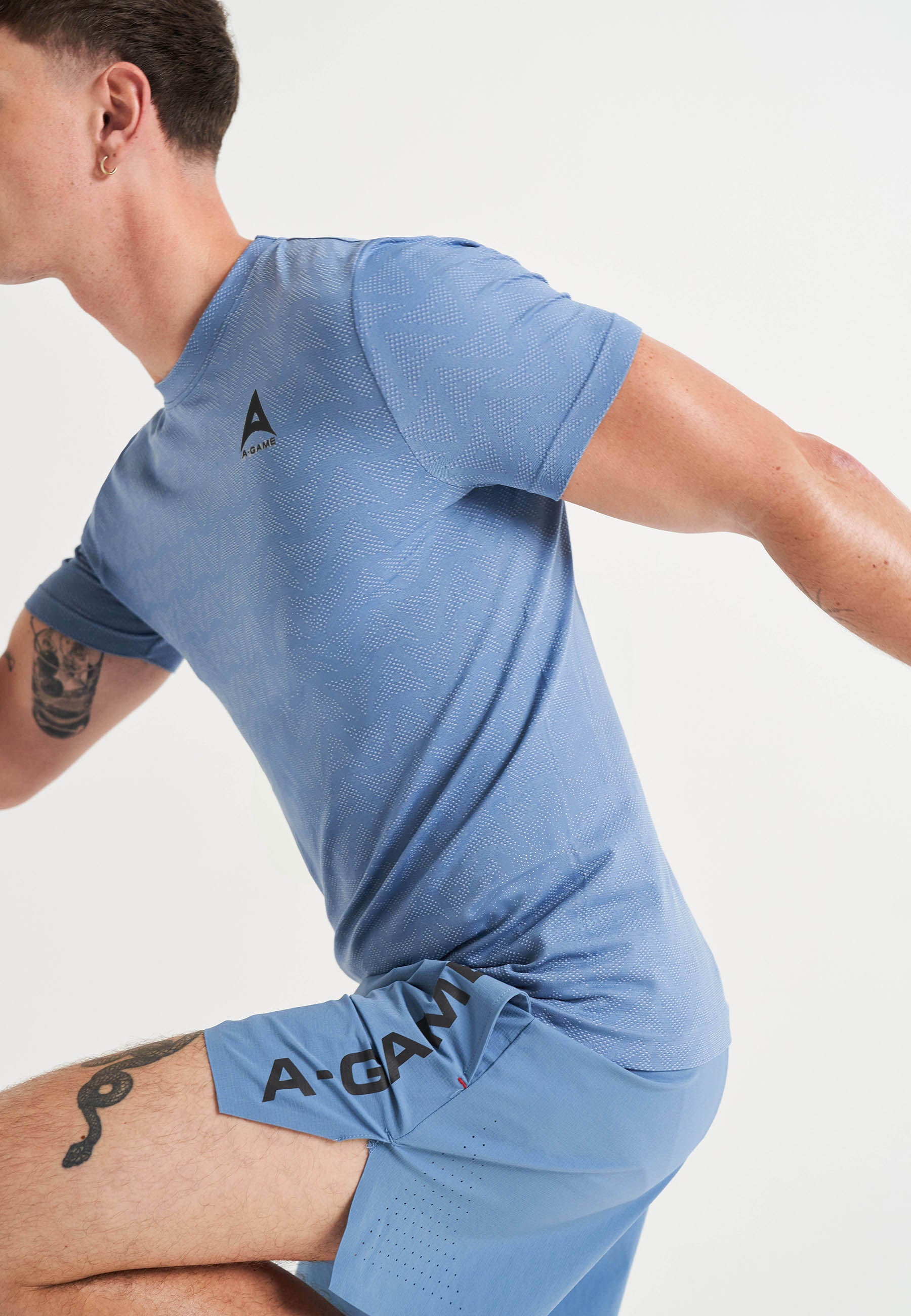 MENS A-GAME SEAMLESS TRAINING LOGO T-SHIRT - OCEAN BLUE